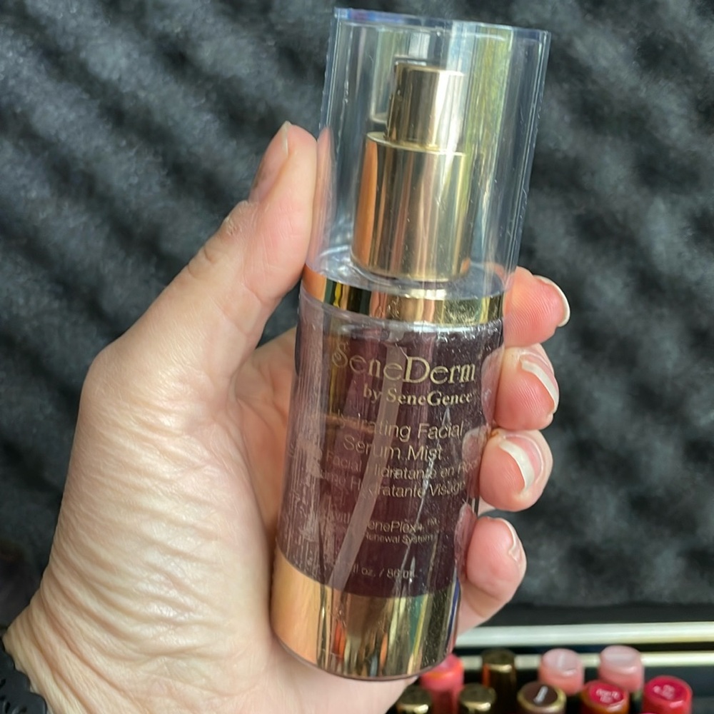 Senegence Hydrating Facial Mist
